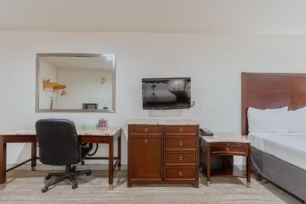 The Yosemite Inn image 44