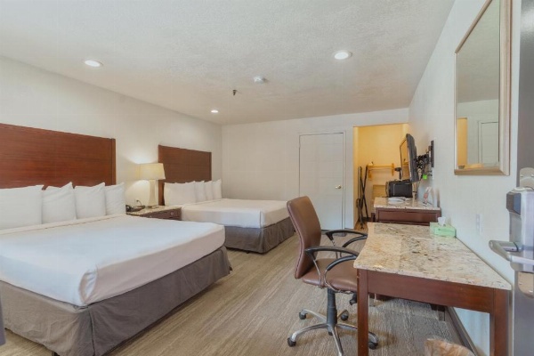 The Yosemite Inn image 71