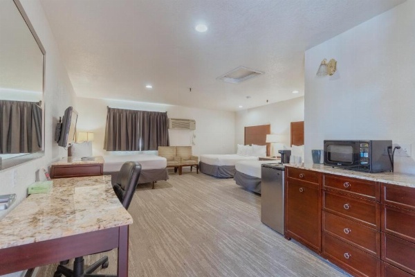 The Yosemite Inn image 84